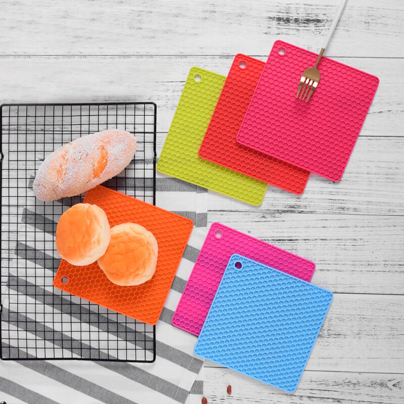 (Pack of 2) Flexible Honeycomb Silicone Round Pot Holder Non-slip Durable Heat Resistant Placemat Table Mat